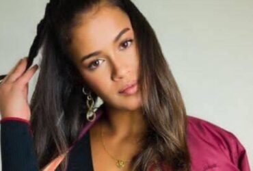Riane part favoris pour la finale du Bachelor