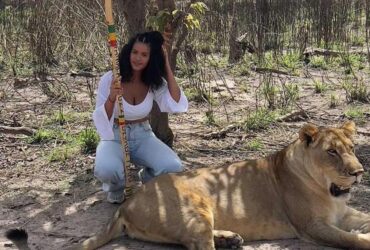 Riane débarque à Abidjan