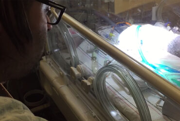 père tµe son bébé