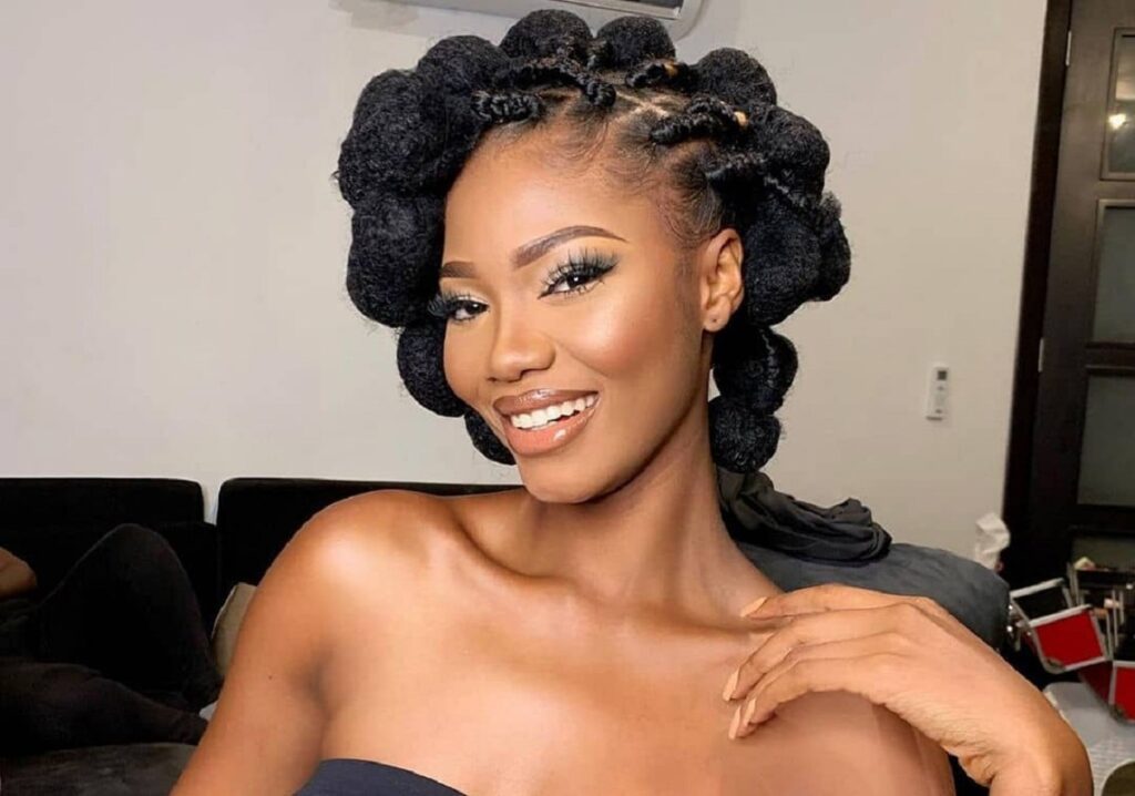 Stephanelle Bachelor