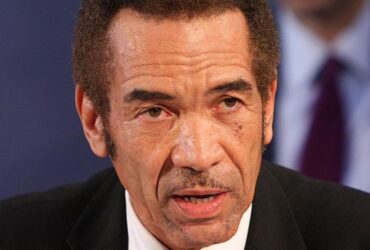 https://commons.wikimedia.org/wiki/File:Ian_Khama_(2014)_(cropped).jpg