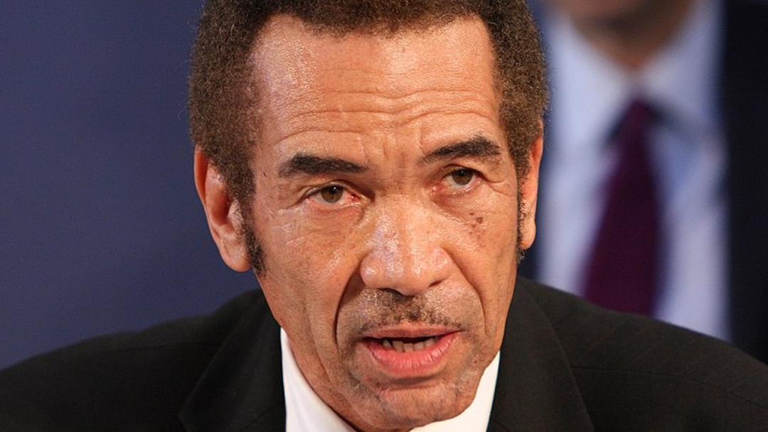 https://commons.wikimedia.org/wiki/File:Ian_Khama_(2014)_(cropped).jpg