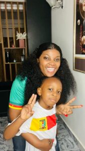 Emy Bassong et son fils 