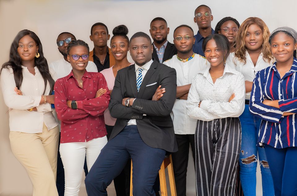 Amicale des Eleves Etudiants et Stagiaires Ivoiriens au Sénégal)