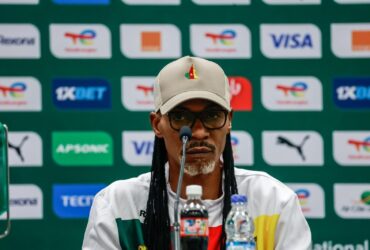 Rigobert Song confiant envoie un message aux camerounais