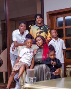 Nana Ketchup et ses enfants