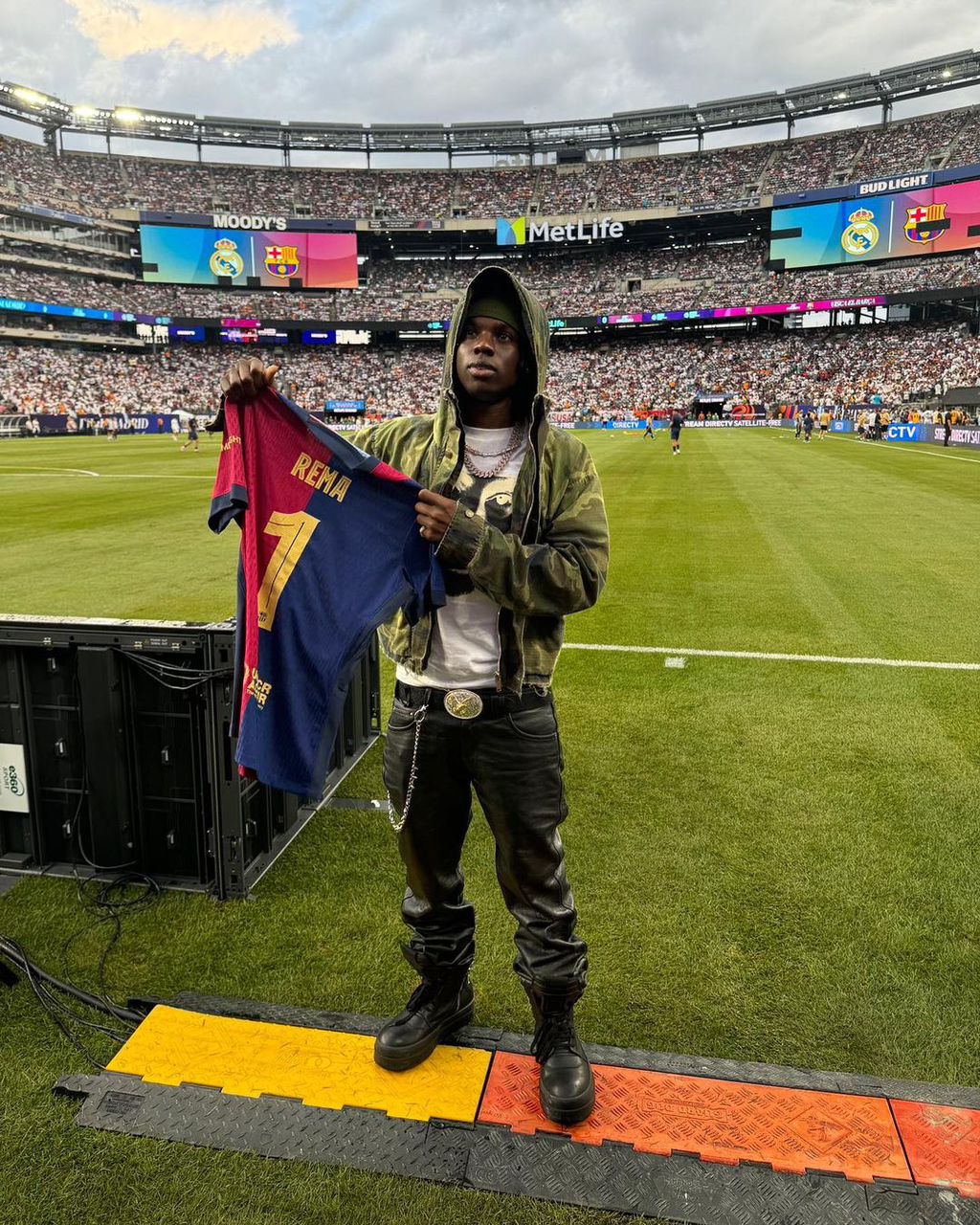 Nigeria: Rema invité spécial du FC Barcelone @Instagram