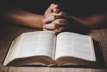 Prière conçu par Freepik