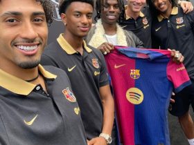 Rema apprend à Lewandoski, Raphinha et Balde de Barcelone comment danser Azaman @Instagram