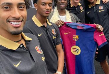 Rema apprend à Lewandoski, Raphinha et Balde de Barcelone comment danser Azaman @Instagram