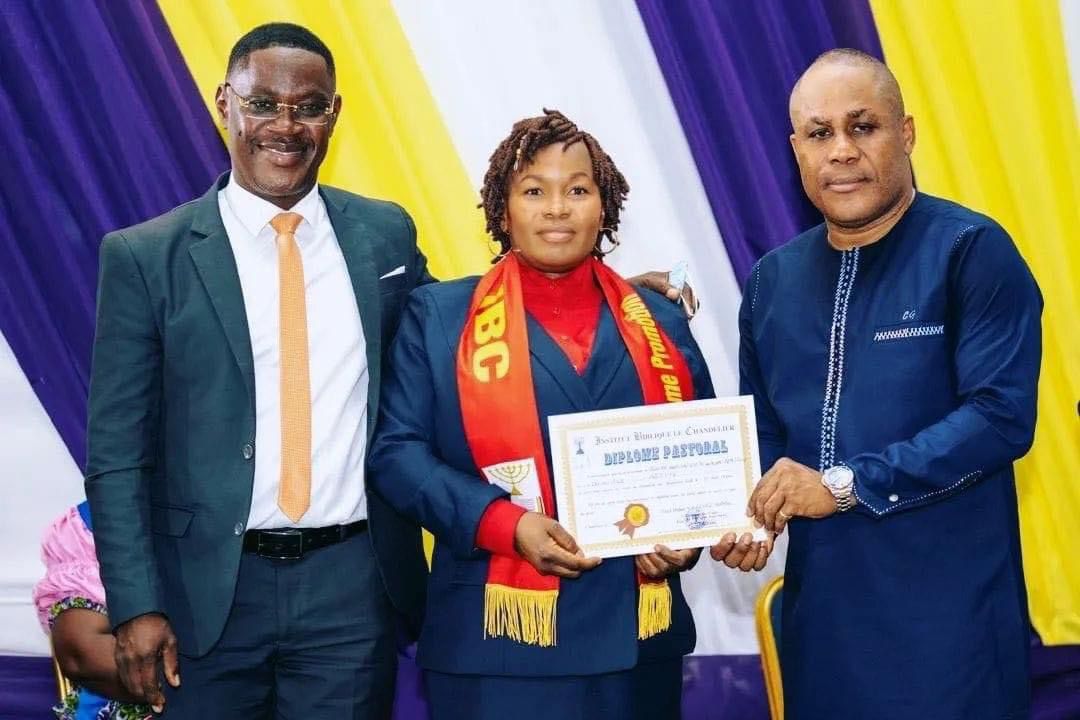 Nastou Traoré de la série Ma Famille devient Pasteur @Facebook