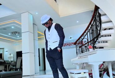 Paul Okoye alias Rudeboy s'achète une deuxième maison à 1.3 million de dollars aux US photo d'illustration, cette photo est celle de sa maison du Nigéria crédit photo: Instagram @rudeboy