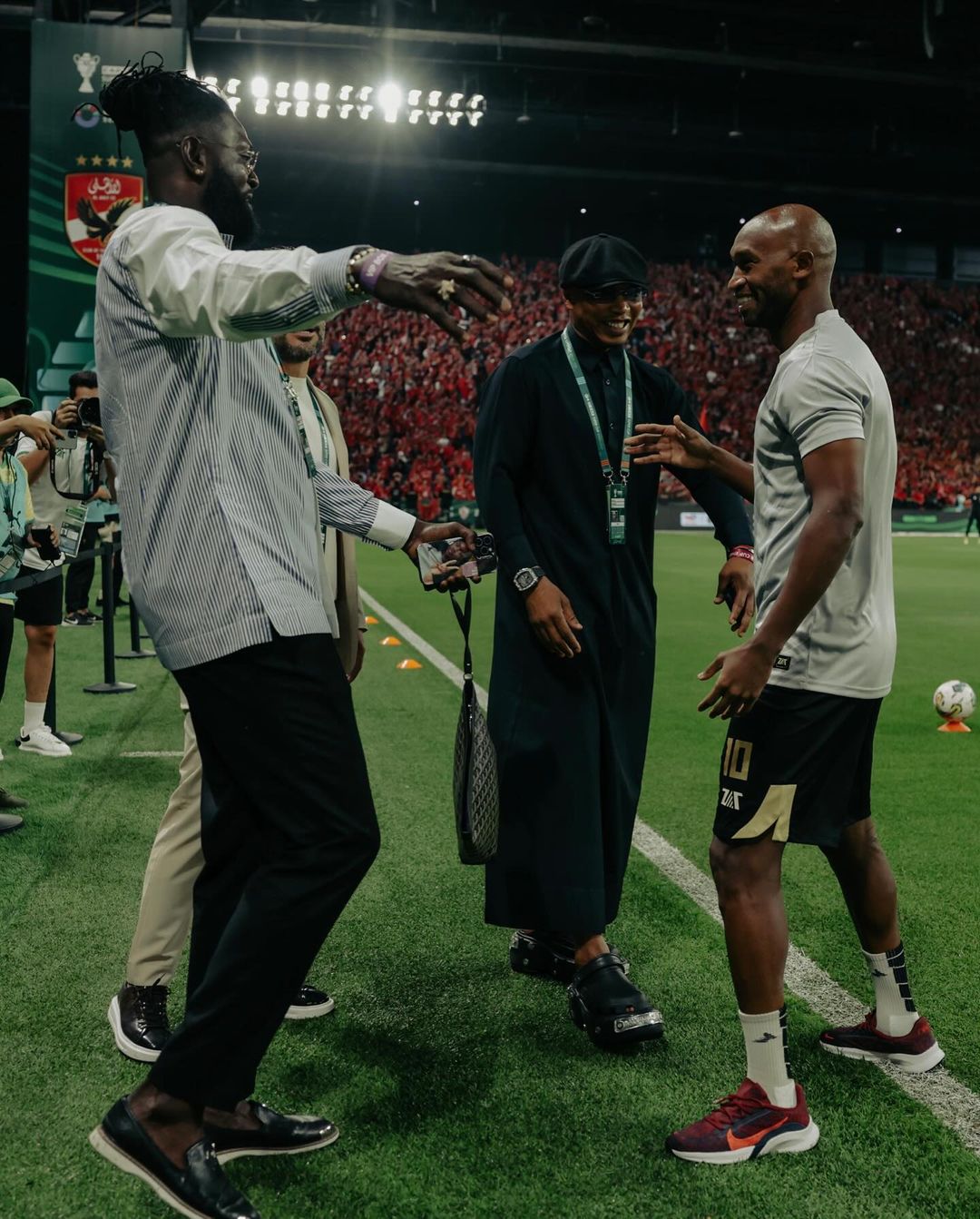 Emmanuel Adebayor en Arabie Saoudite : Ambassadeur de la CAF pour la Finale de la Super Coupe