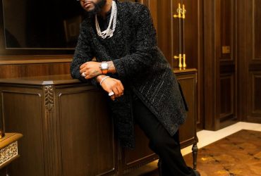 Davido revient avec 5ive : l’album Afrobeat incontournable du 18 avril 2025